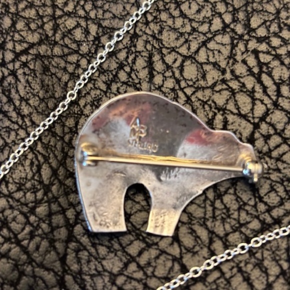 Zuni  vintage SIGNED Bear pin/pendant combo Bear w/heart line, SS & Onyx - Picture 2 of 3